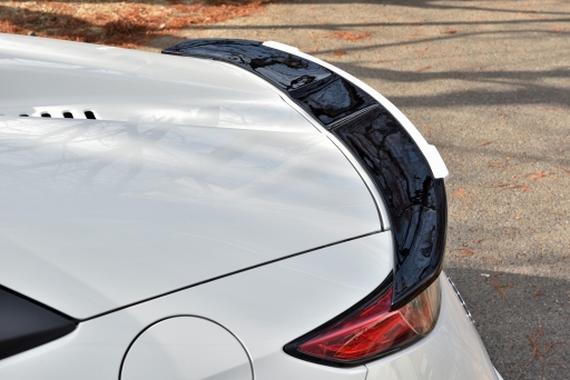 トランクスポイラー